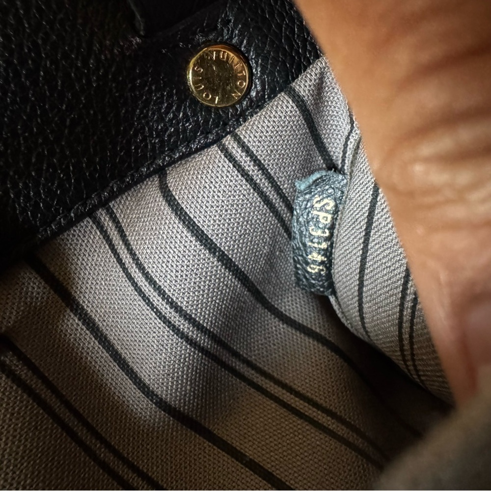 LV LOUIS VUITTON MONOGRAM BLACK EMPREINTE MONTAIGNE BB CROSSBODY. P0068 - Picture 10 of 17